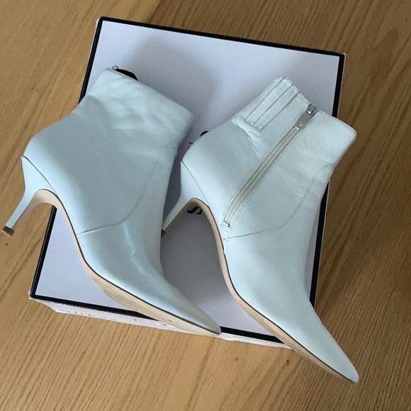 GUESS White Leather Booties - Picture 2 of 5
